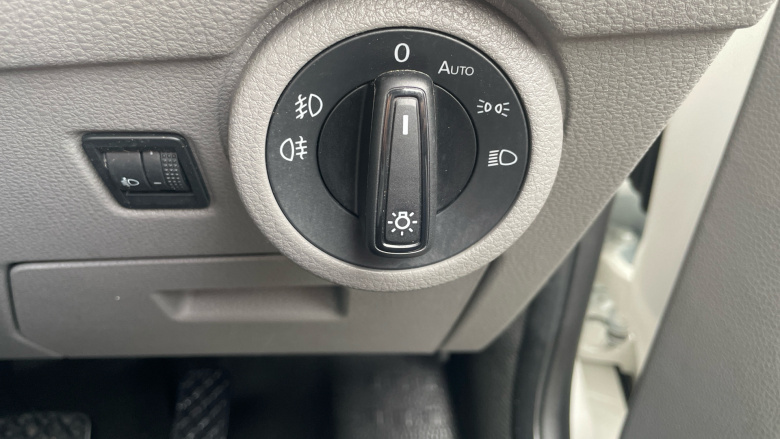 Volkswagen Transporter T28 Lwb Diesel 2.0 TDI 150 Highline Van DSG